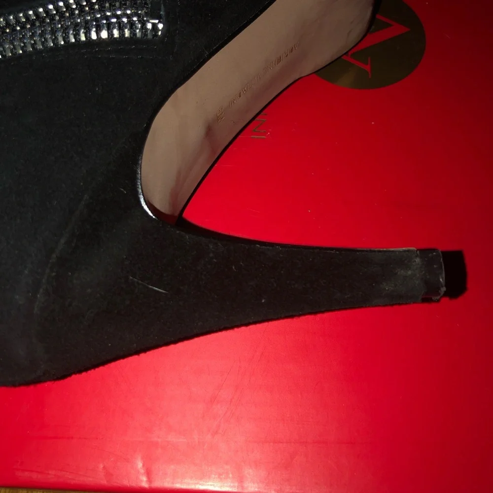 Adrienne Vittadini black suede zip boots size 6
